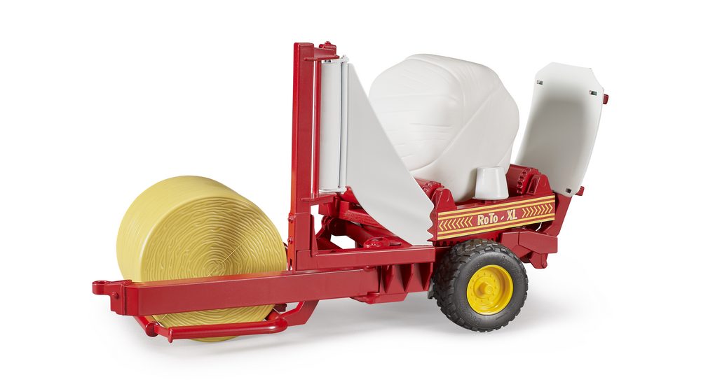 Bale wrapper with round bales — Bruder 02122