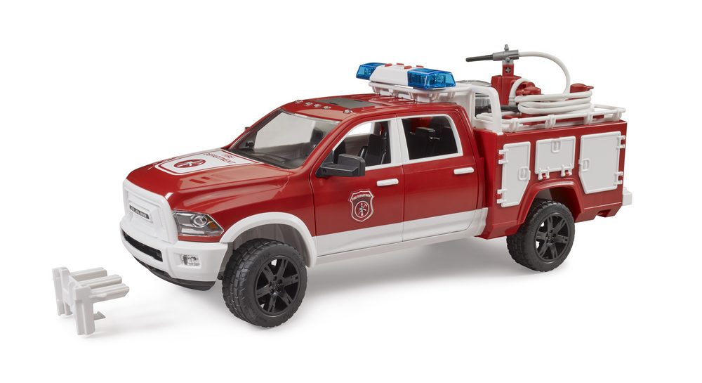 RAM 2500 Fire engine truck with L+S Module — Bruder 02544